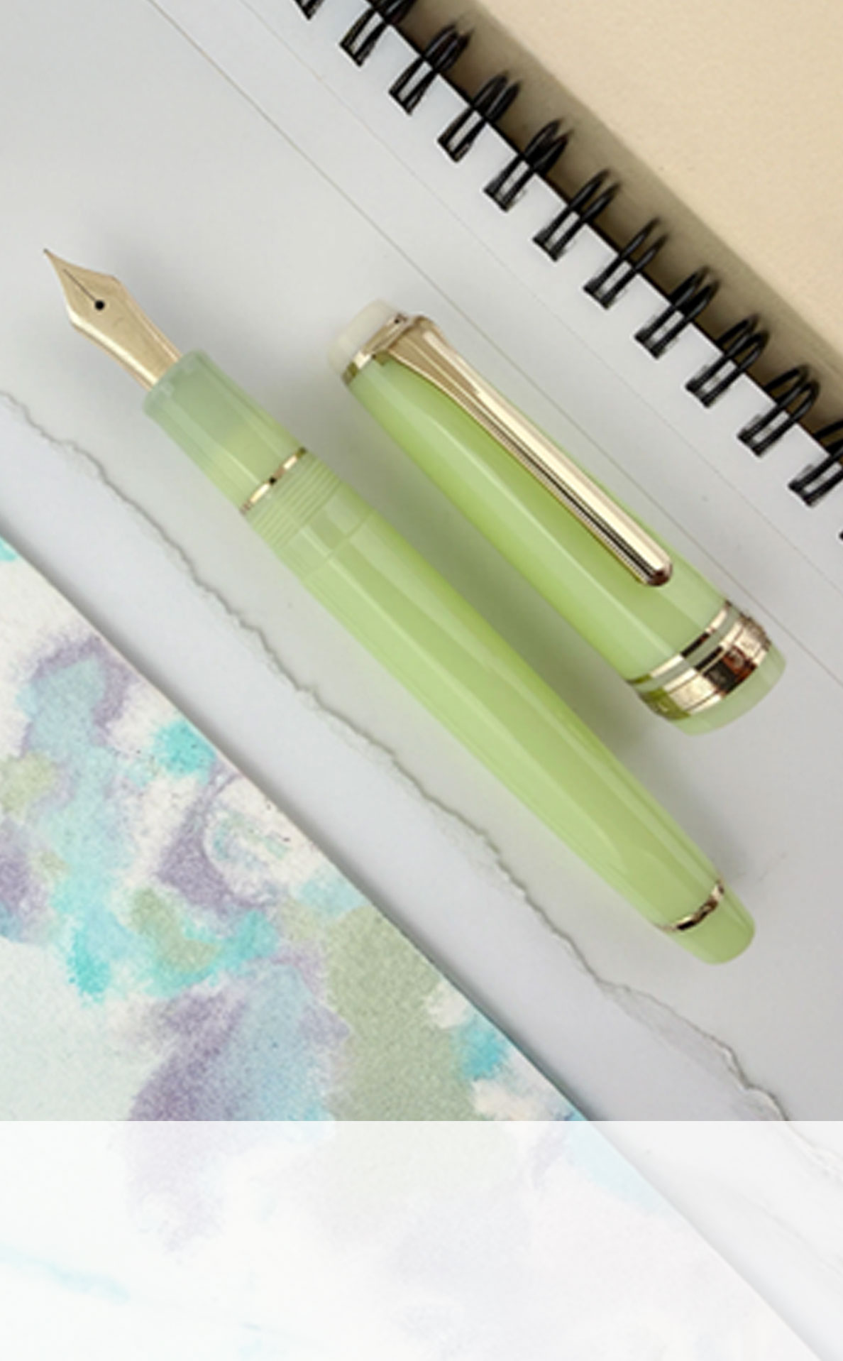 이달의 컬러 그린