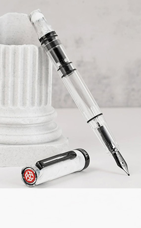 이달의 컬러 화이트